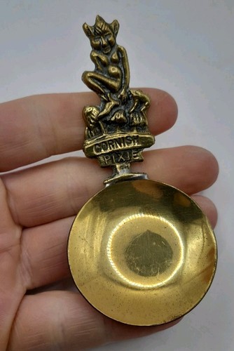 Small old vintage solid brass - old,