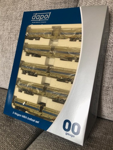 Dapol network rail wagon - 5,