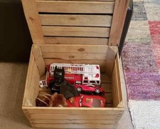 Vintage Wooden Apple Crate with Lid - Ideal toy box dog toy / shoe / storage box