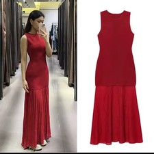 ZARA WOMAN SS25 RED PLEATED