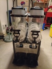 Commercial Slush Machine with 2 Tanks 2X15L  perfect condition