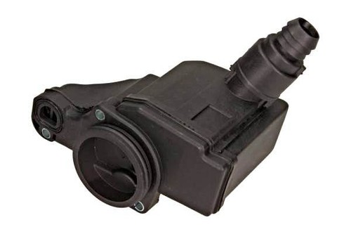 Crankcase breather oil trap - oil,