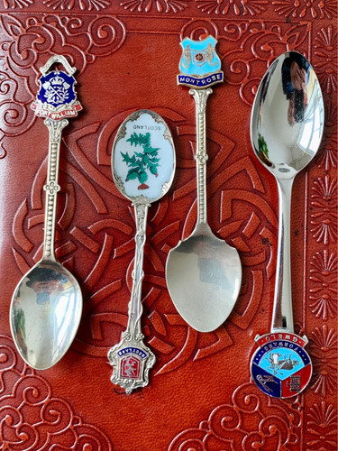 Vintage souvenir spoons set - spoons, of