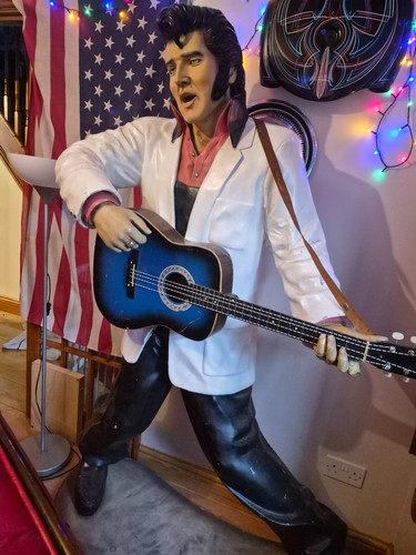 Elvis presley statue 70in tall - elvis,