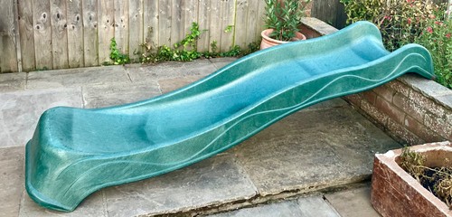 Green wavy slide - ft,