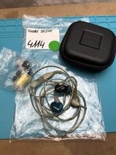 Shure SE215 black and blue
