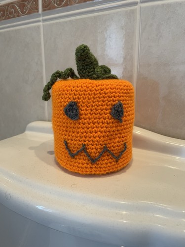 Crochet pumpkin toilet roll - crochet,