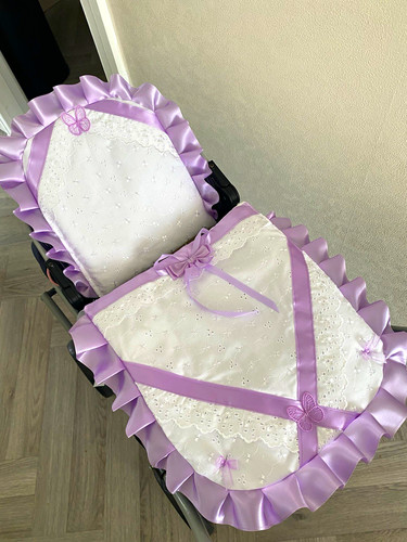 Small white and lilac dolls
