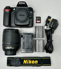 Nikon D80 DSLR + 18-135mm Lens