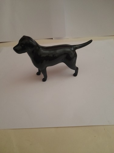 Beswick black labrador - black, vintage