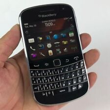 BlackBerry Bold 9900 - 8 GB - Black / White 3G (Unlocked) microSDHC GPS Phone