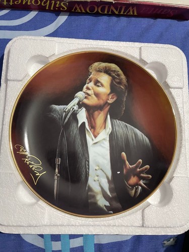 Cliff richards porcelain - cliff,