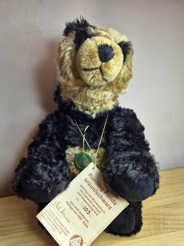Hermann teddy original - hermann, running