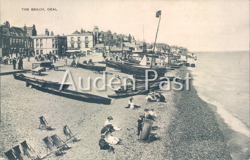 Vintage postcard the beach - the,