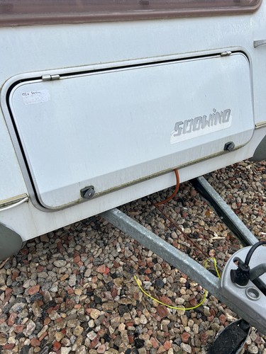Caravan front gas locker - gas,