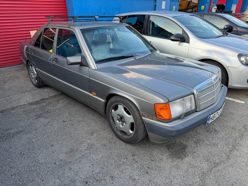 Breaking mercedes 201 190e - mercedes, 2.6