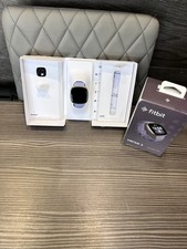 Fitbit Versa 3 Activity Tracker soft gold Case & thistle band / light purple 