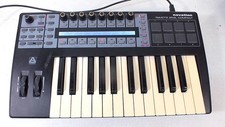 Novation ReMOTE 25SL Compact MIDI Controller Keyboard - Tatty but Working
