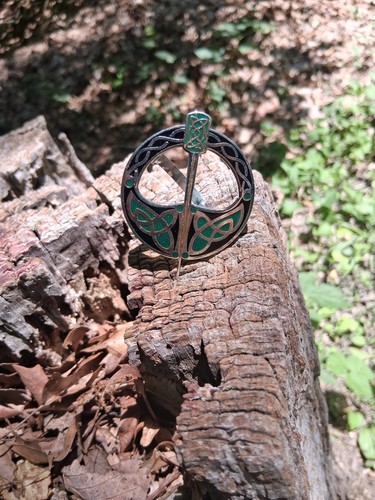 Tara celtic brooch penannular - celtic,