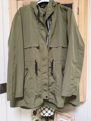 Women lightweight khaki - women’s,