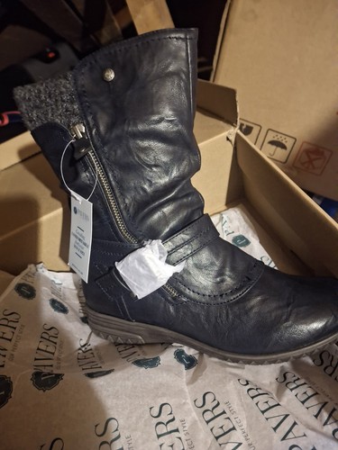 Navy short boot - pavers, size