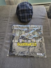 Boston Scally XL Penalty Box