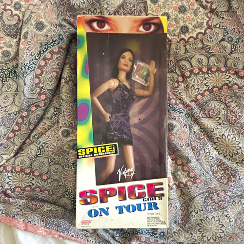 Spice girls tour victoria - girls, on