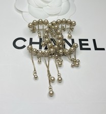 Vintage Chanel CC Chain Pearl