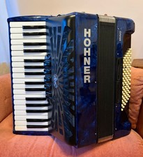 Hohner Bravo III 72 Accordion
