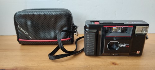 Yashica 35mm film - film, point
