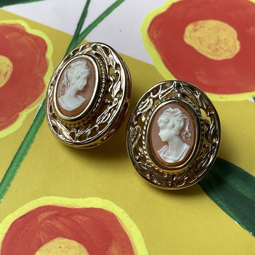 Vtg victorian revival - revival, goldtone