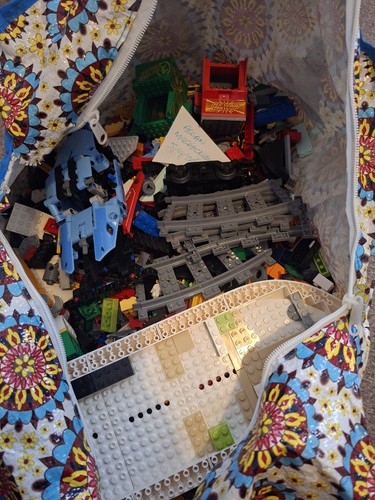 13kg loose mixed lego.