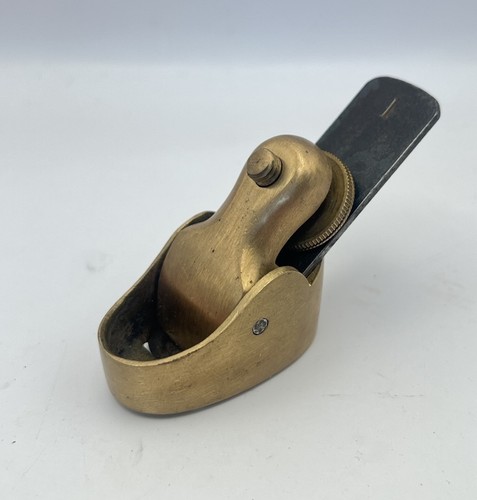 Vintage brass luthier - brass,