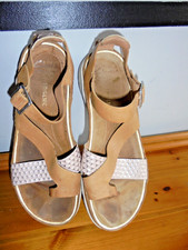 Clarks Trigenic Light Tan