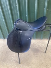Wintec -All Purpose Saddle 17.5 (GP Saddle) Saddle in really good condition.