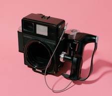 Mamiya Universal Press + Grip