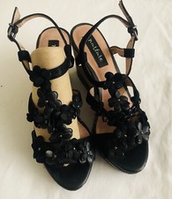 Nurture Lamaze Black Leather T-Strappy Floral Wedge Buckle Sandals Women’s Size7