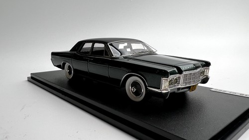 Glm lincoln continental - 1:43,