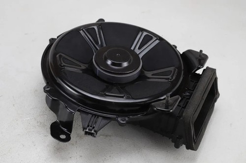 Volvo xc60 subwoofer 32212620 - volvo,
