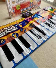Toy Keyboard Gigantic Music