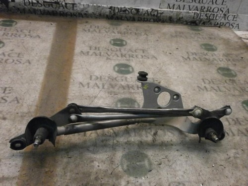 Front windscreen wiper linkage - front,