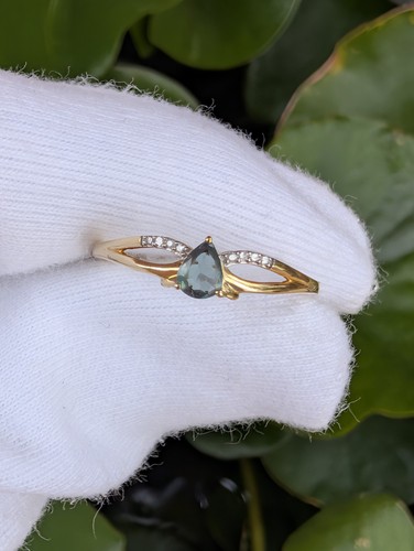 9ct yellow gold - yellow,