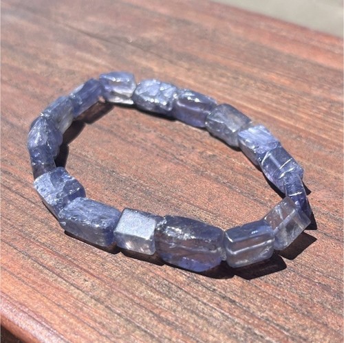 Iolite stretch bracelet - iolite,
