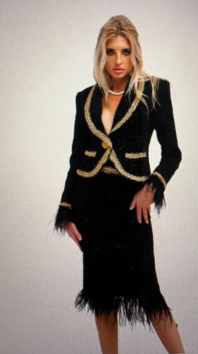 Stunning classic skirt suit - classic,