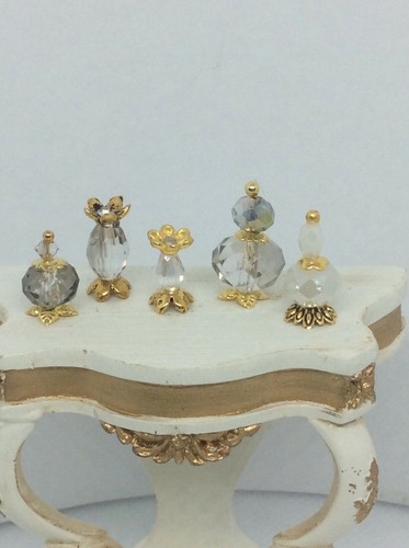 Dolls house handmade - ,