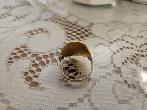 Full sovereign ring 22ct - sovereign,