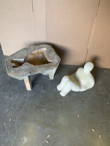 Latex and fibreglass - fibreglass, to