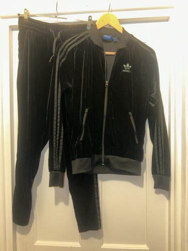 Adidas black retro - adidas,