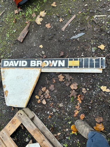 David brown 1390 engine - brown, left