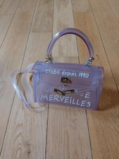 Un Voyage Au Pays Des